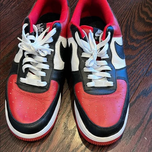 Like new Men’s Nike Air Force ones Black and Red Sneakers - Picture 2 of 4